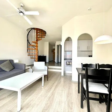 Two Bedrooms, Wifi, Pool, Close To The Beach In Los Cristianos * Los Cristianos (Tenerife)