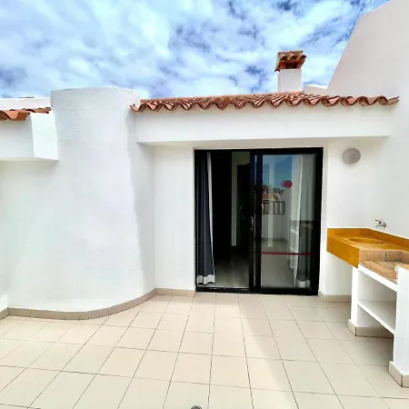 Two Bedrooms, Wifi, Pool, Close To The Beach In Los Cristianos Appartamento